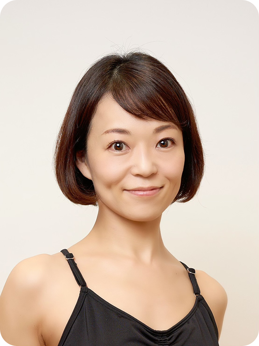 Mikako Nishizawa　西澤美華子